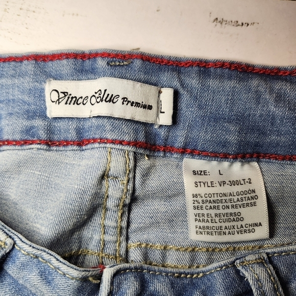 Vince Blue Premium Distressed Cuffed Jean Shorts Size Junior Large - Picture 5 of 8